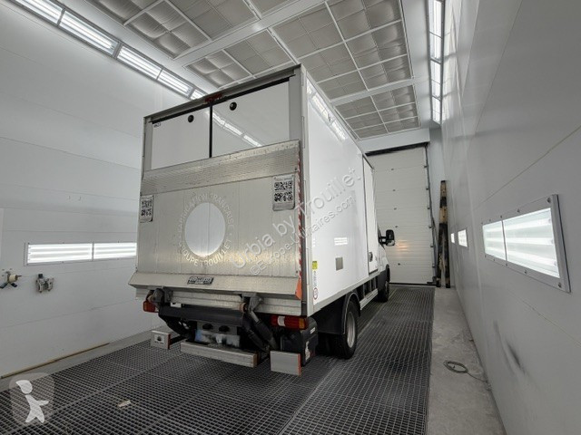 Véhicule utilitaire Iveco FRIGO 12M3 160 CV...
