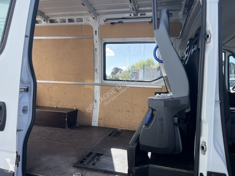 Iveco DAILY 35C14 V12 7 PLACES - L2H2 - PTRA 7T...