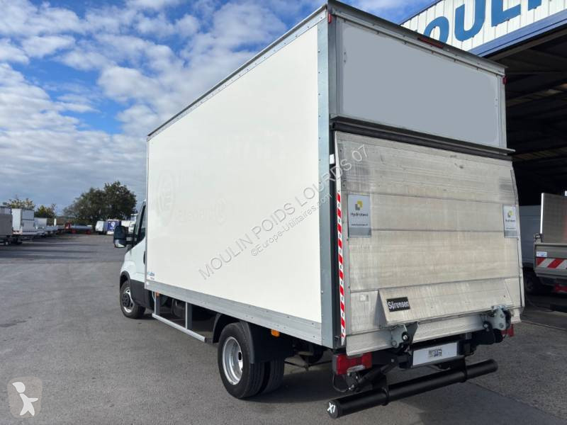Furgoneta Iveco