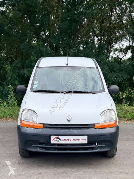 عربة نفعية Renault 1.9D 65CH RTA D65 FAIBLE...