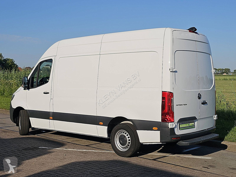 عربة نفعية Mercedes 317 L2H2 RWD Automaat