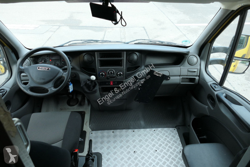 Veicolo commerciale Iveco Daily 35 S11 C30C...
