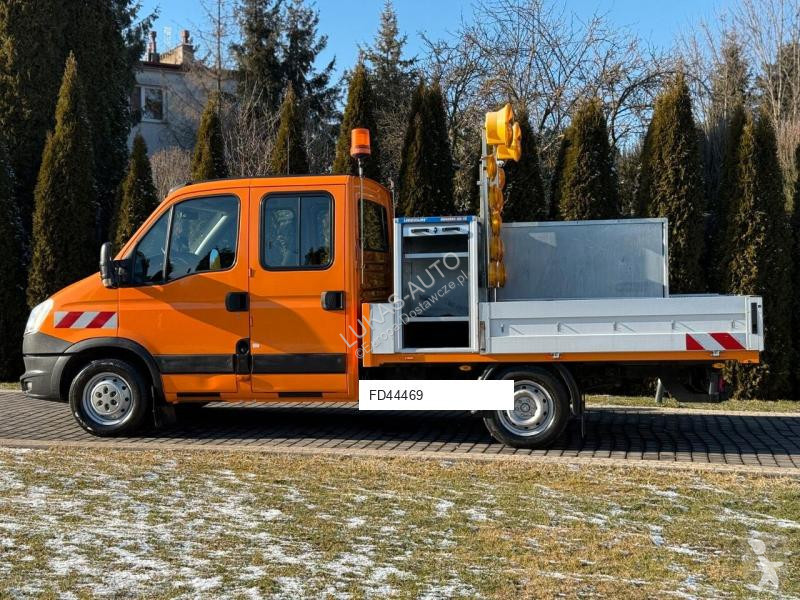 Samochód dostawczy Iveco DAILY 35S13 DOUBLE CABIN