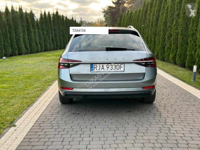 عربة نفعية Skoda 2.0 TDI SCR 147kW DSG STYLE COMBI