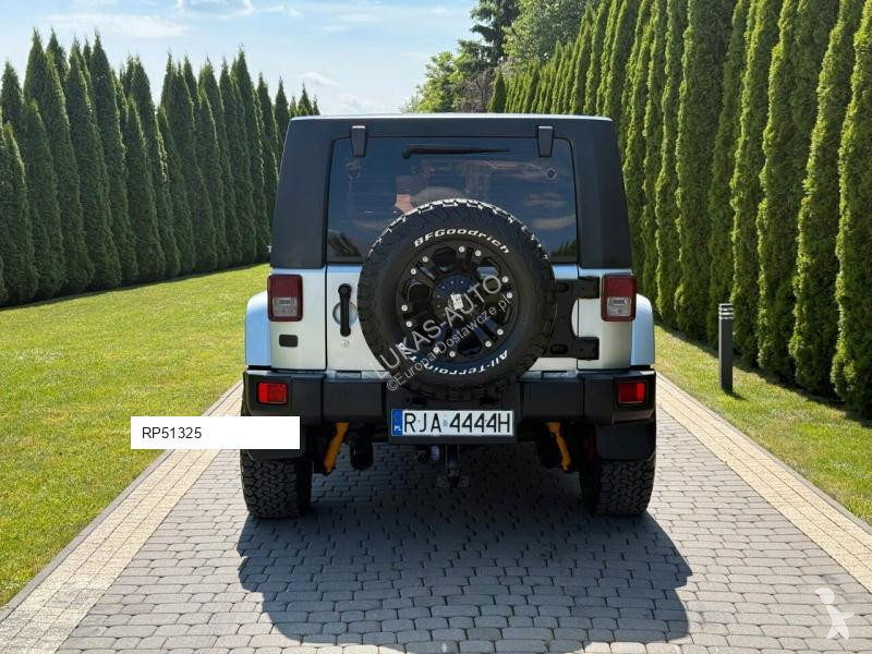 Samochód dostawczy Jeep Unlimited Sahara 3.8 Autom