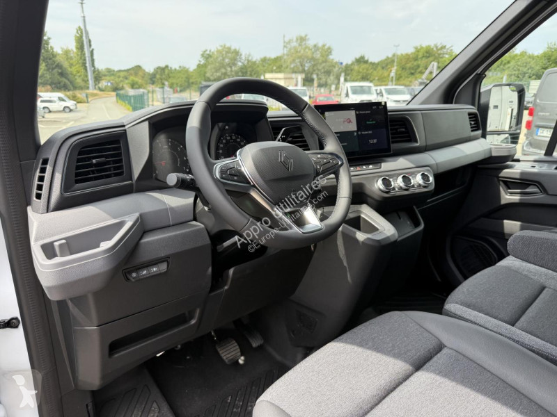 Véhicule utilitaire Renault MASTER 3t5 L2H2 2.0...