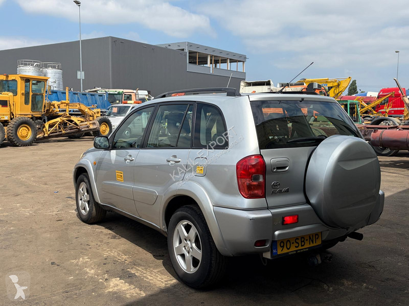 Toyota SUV - 4x4 - Manual Gearbox - Power...
