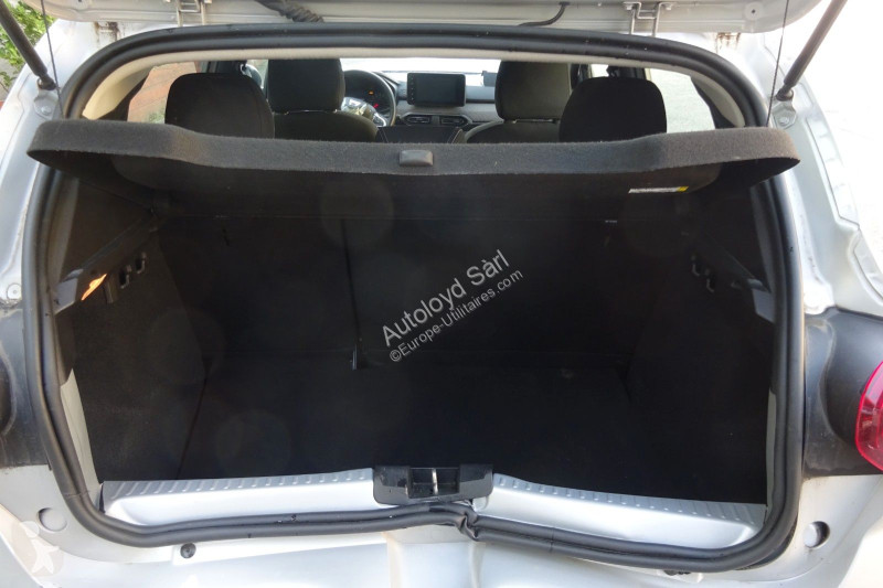 عربة نفعية Dacia SANDERO 1.0 TCE 100