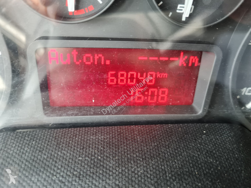 Véhicule utilitaire Iveco DAILY CCB 35C14...