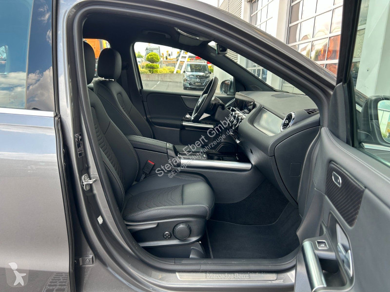 Véhicule utilitaire Mercedes B 180...