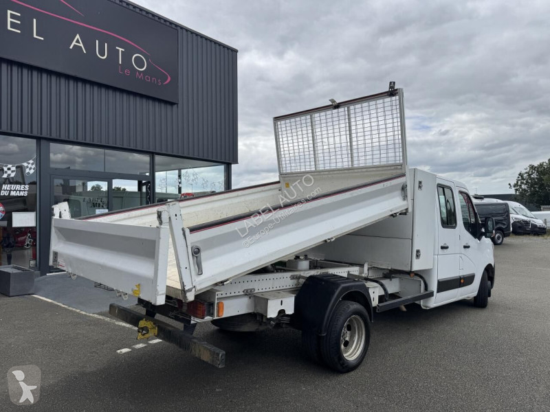 Véhicule utilitaire Renault 2.3