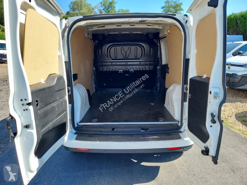 عربة نفعية Fiat DOBLO CARGO MAXI 1.6 MULTIJET...