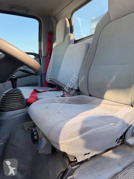 Véhicule utilitaire Isuzu