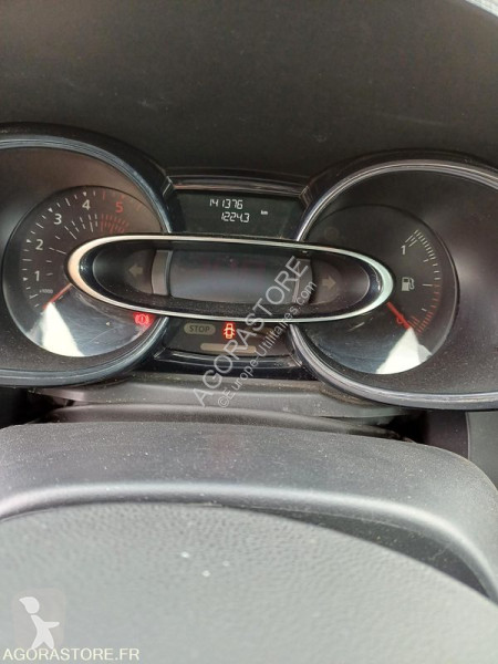 عربة نفعية Renault CLIO