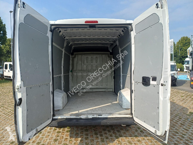 Furgoneta Fiat DUCATO