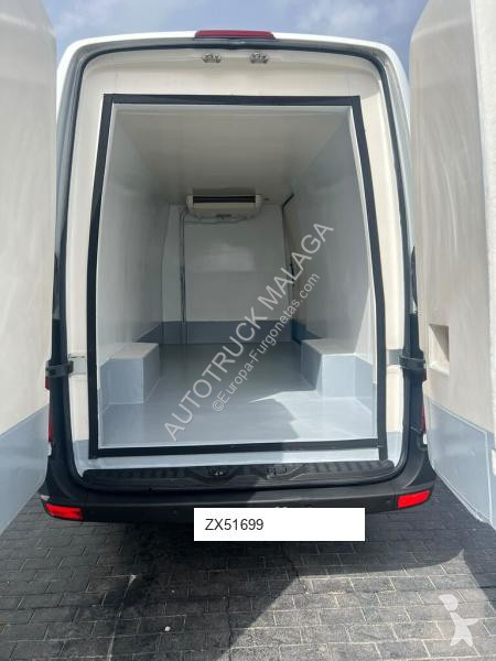 Véhicule utilitaire Mercedes 513