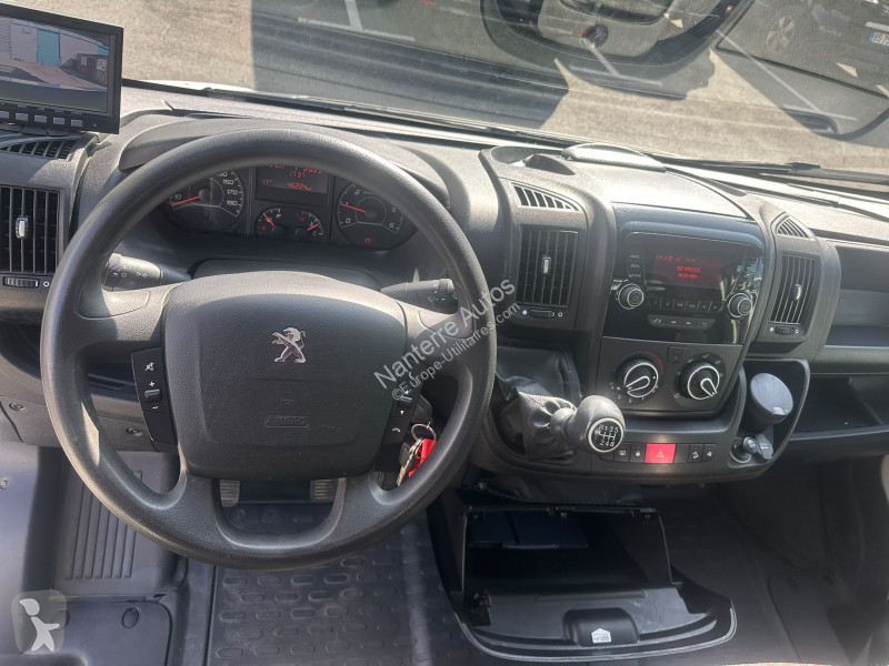 Samochód dostawczy Peugeot BOXER BENNE 18000 HT...