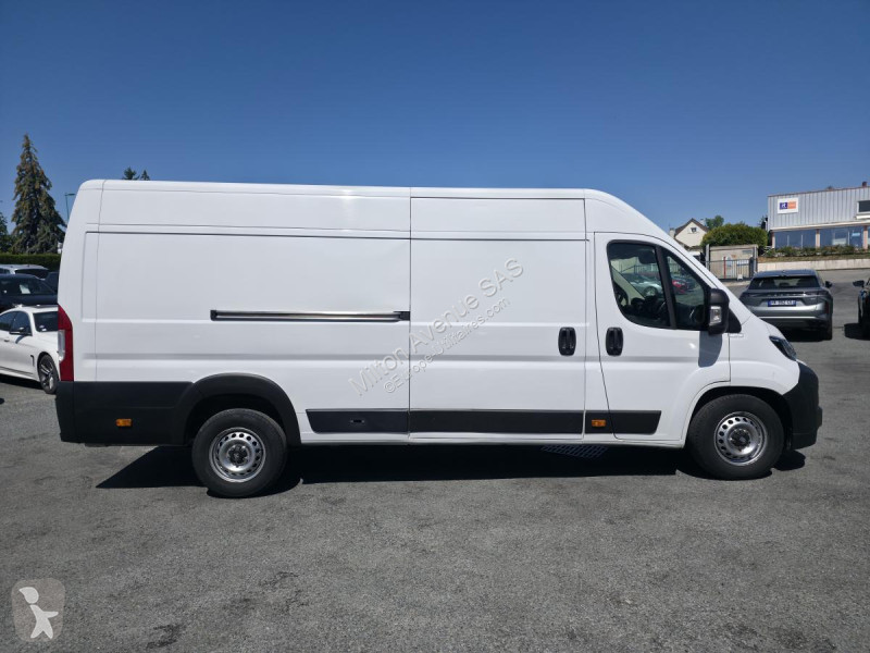 Véhicule utilitaire Fiat DUCATO Tôlé Business...