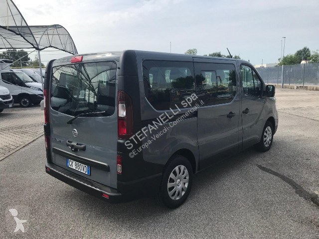 Veicolo commerciale Nissan Primastar bus 2.0...
