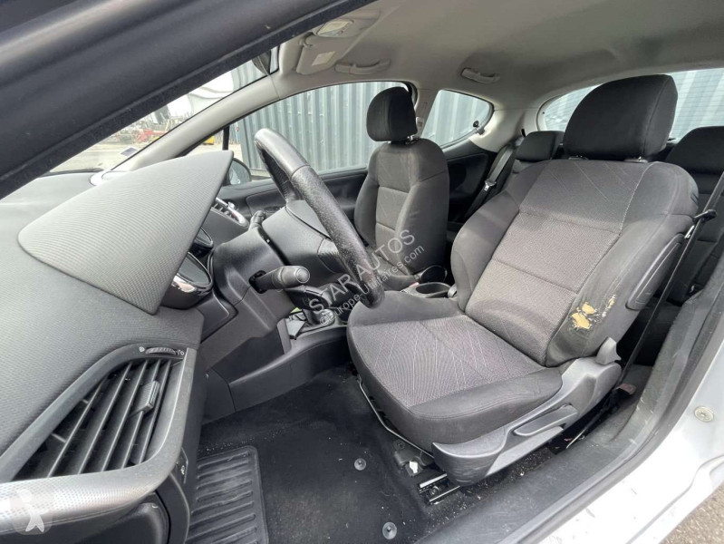 Véhicule utilitaire Peugeot