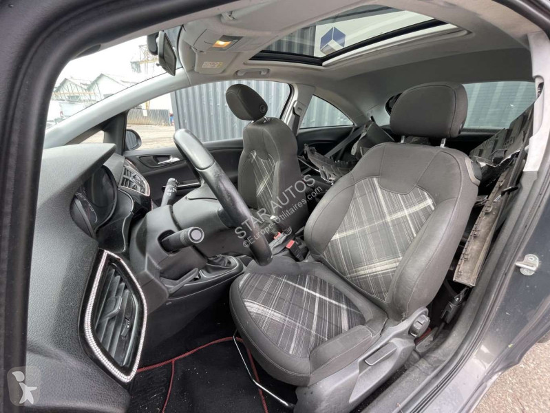 Véhicule utilitaire Opel
