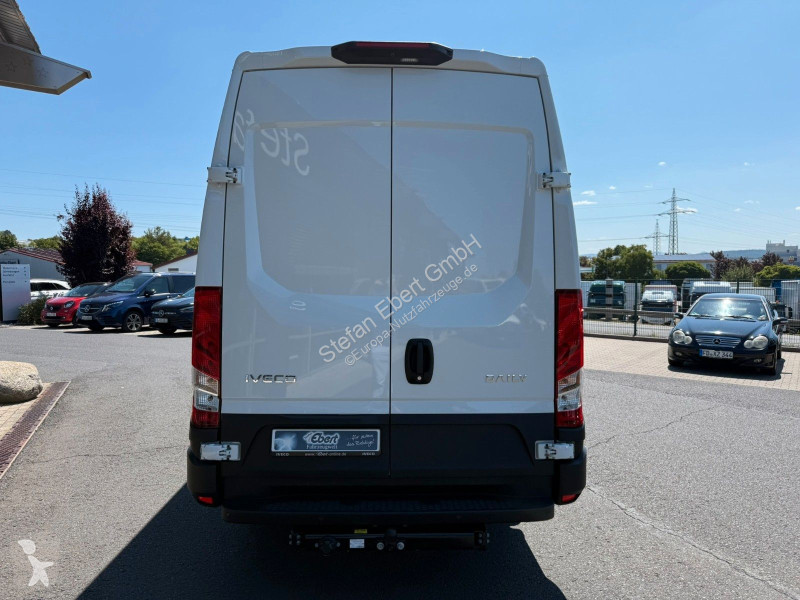 عربة نفعية Iveco 35S18HA8 V Kastenwagen *R...