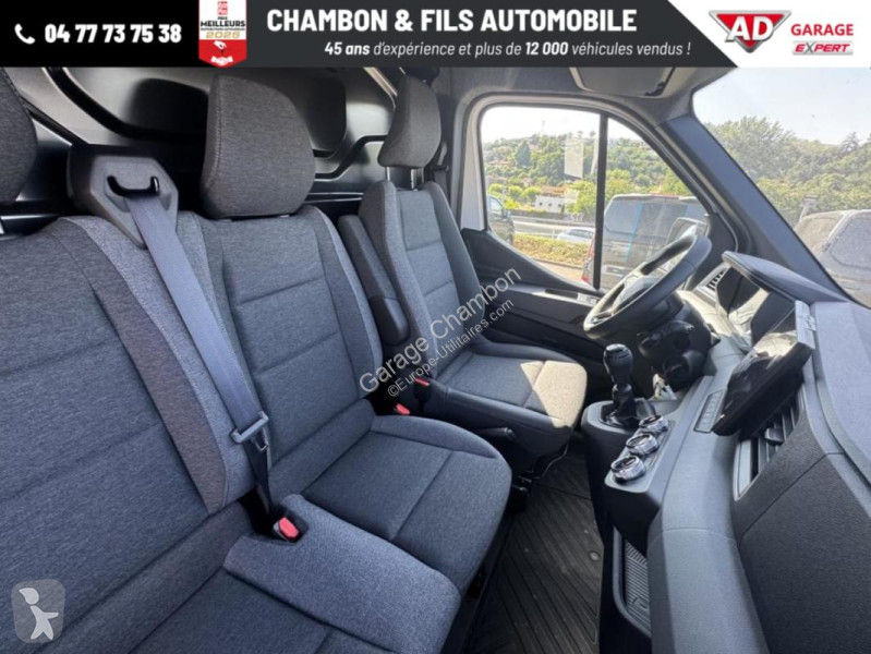عربة نفعية Renault FOURGON FG DCI 170 L3H2 3T5...