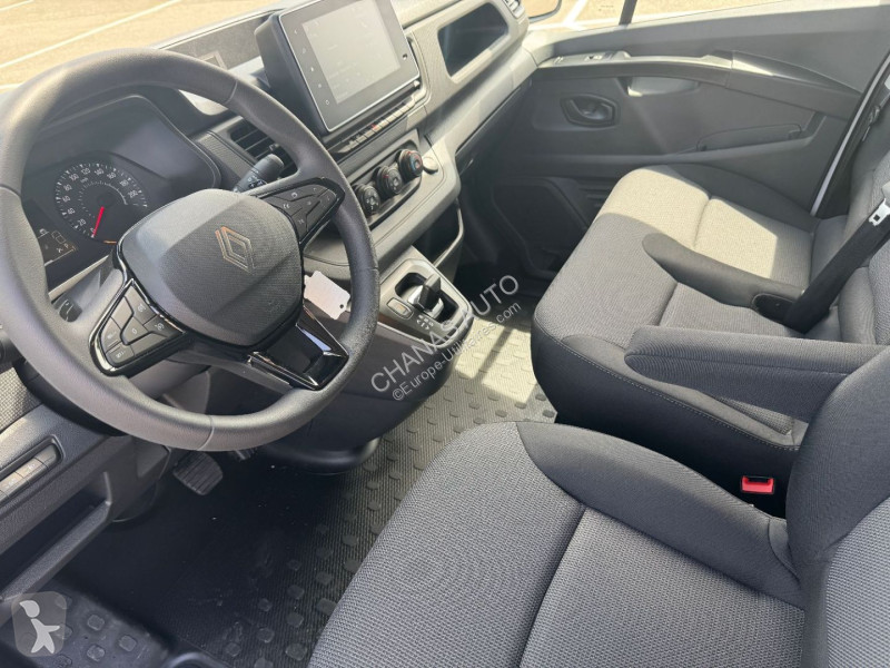 Véhicule utilitaire Renault 2.0 BLUE DCI 150...