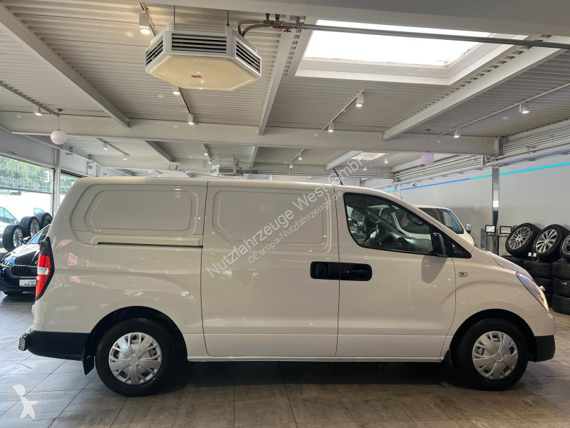 Samochód dostawczy Hyundai H-1  2,5 CRDI...