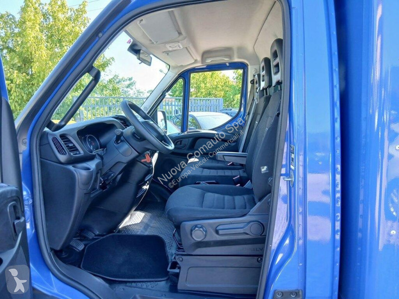 Furgoneta Iveco V