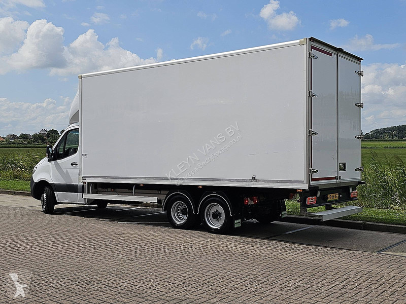 Bedrijfswagen Mercedes 515 ac automaat EURO6