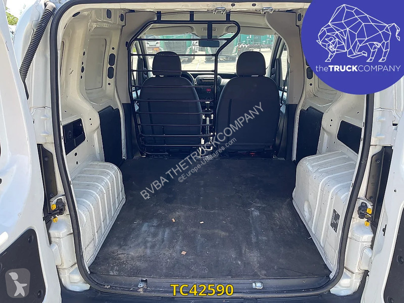 عربة نفعية Peugeot 1.2 HDI - AIRCO