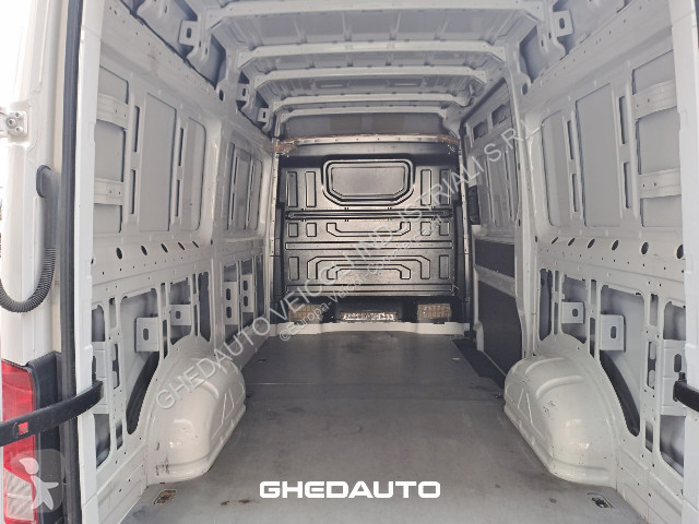 عربة نفعية Volkswagen Crafter FURGONE