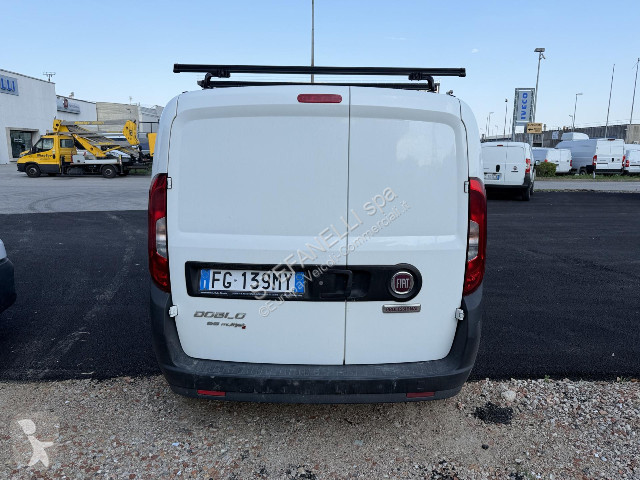عربة نفعية Fiat Doblo Cargo 1.3 mjt 16v SX 95cv...