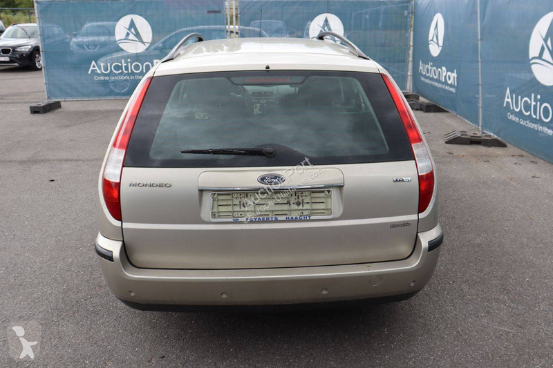 عربة نفعية Ford