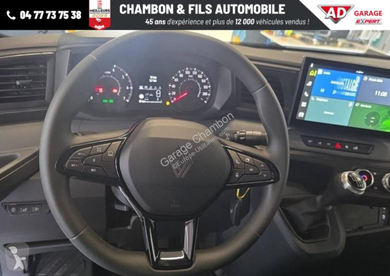 عربة نفعية Renault Fourgon BLUE DCI 150 L3H2...