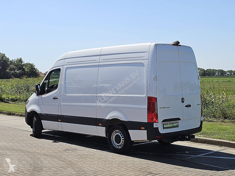 Bedrijfswagen Mercedes 311 L2H2 MBUX10 RWD