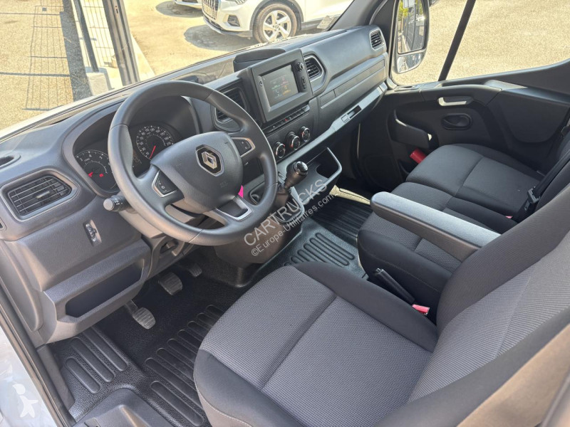 Véhicule utilitaire Renault MASTER Grand...