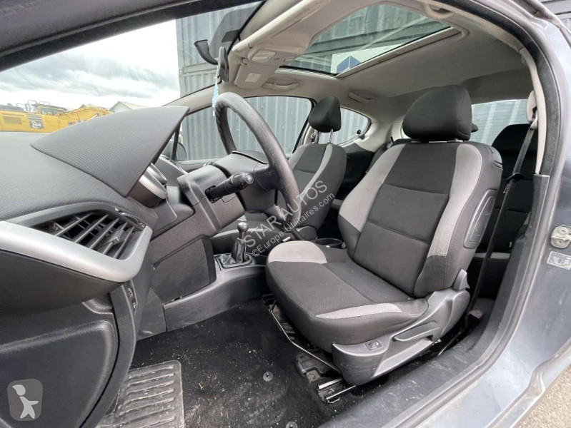 Véhicule utilitaire Peugeot