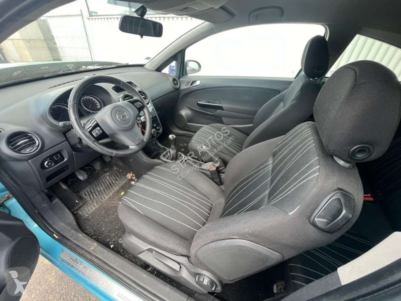 عربة نفعية Opel
