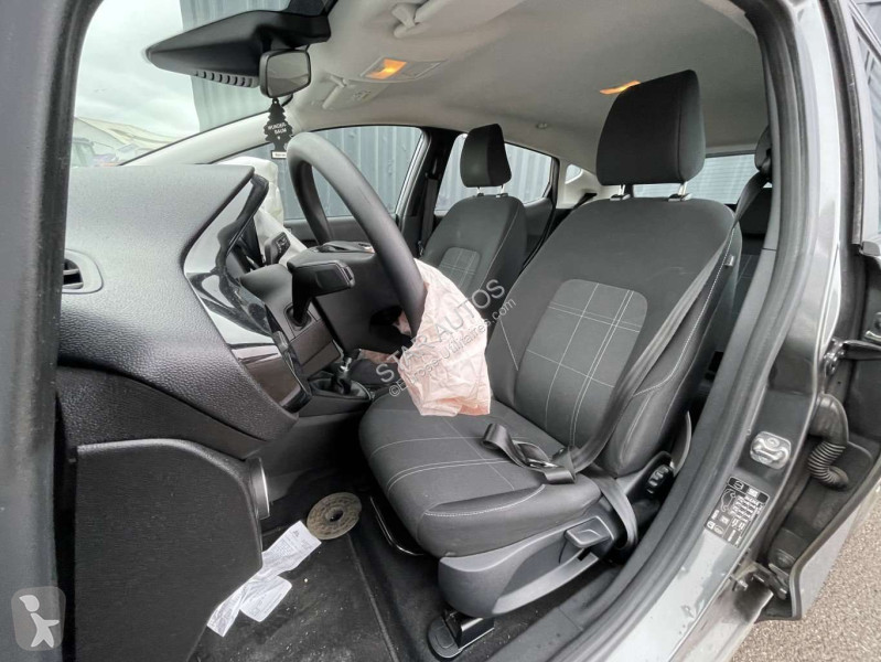 Véhicule utilitaire Ford