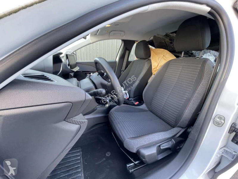 Véhicule utilitaire Peugeot