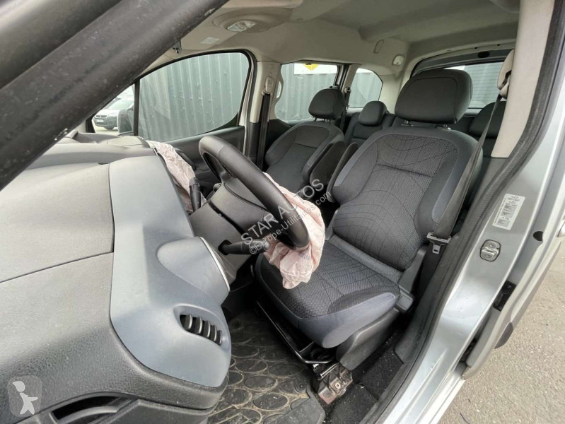 عربة نفعية Peugeot
