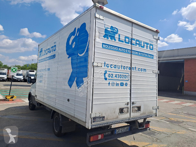 عربة نفعية Iveco DAILY 35C14H BOX