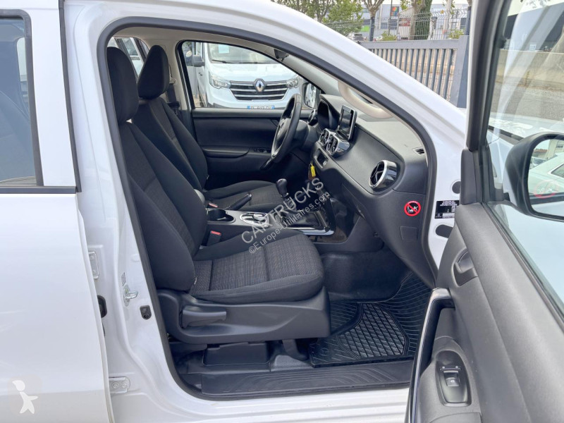 Nyttofordon Mercedes CLASSE X X 220 d  - BM 470...