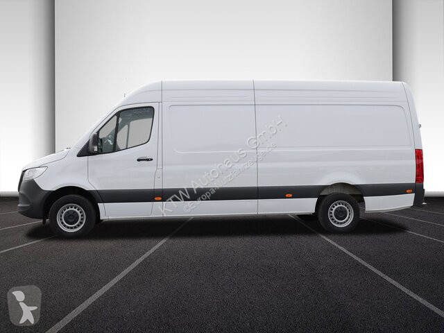 Véhicule utilitaire Mercedes Sprinter 317...
