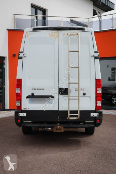 عربة نفعية Iveco
