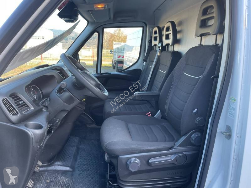 Véhicule utilitaire Iveco 35S Fg 35S14 V12m3 -...