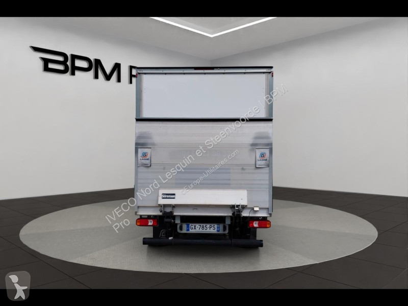 Véhicule utilitaire Iveco CCb 35C16H...