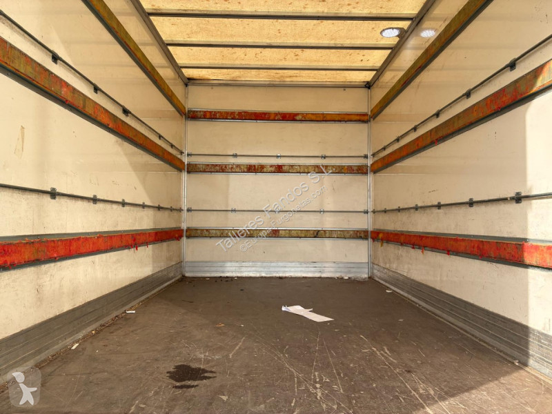 Iveco  35C16 20m3 con puertas traseras van